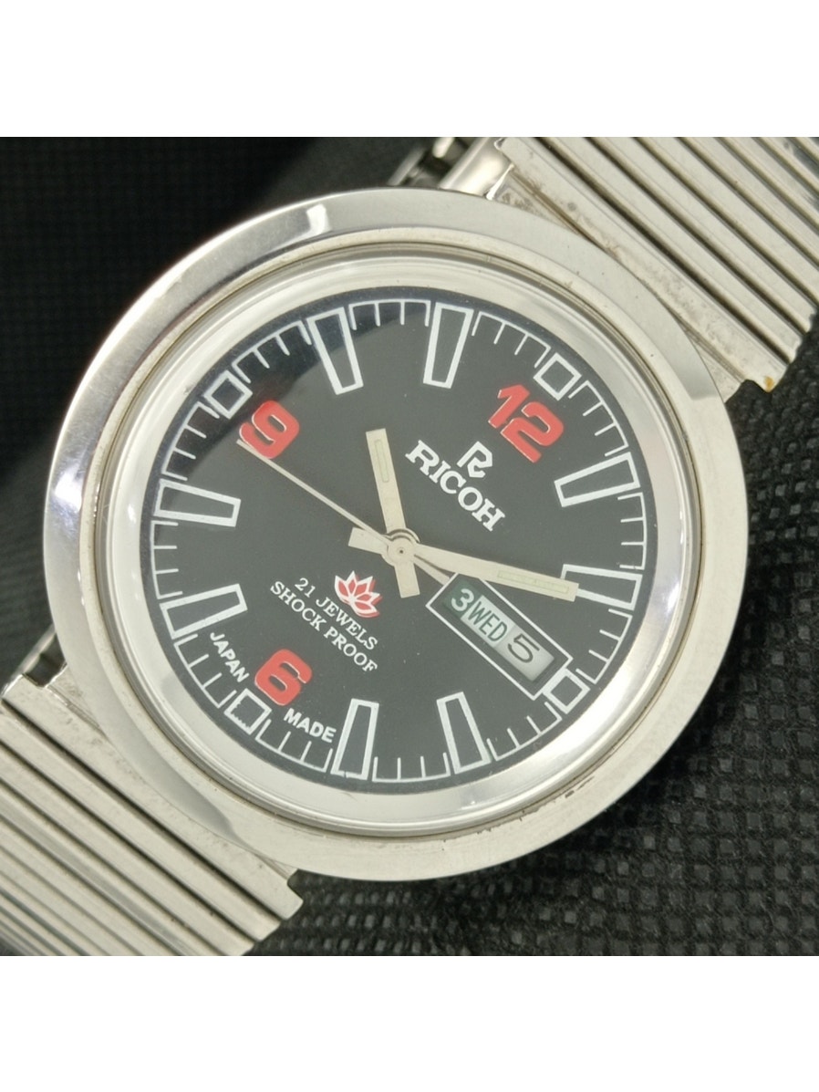 Vintage 1978 Ricoh Automatic Mens Silver Watch WDaydate  Red Accents